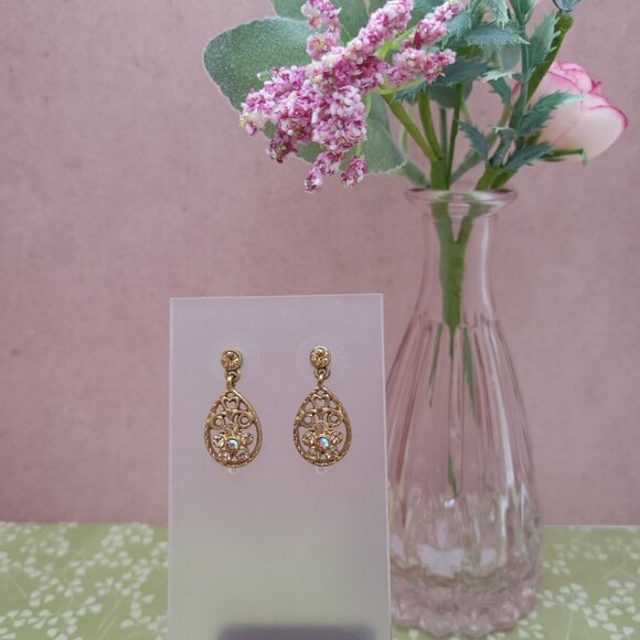 Vintage Womens Gold Toned Floral Rhinestone Tear Drop Dangle Pierced Earrings - Picture 1 of 9